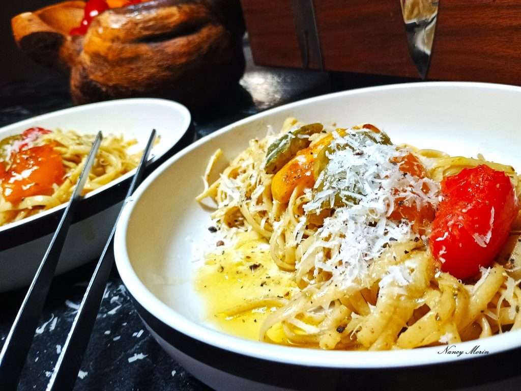 linguine aux poivrons rôtis, pesto et jambon